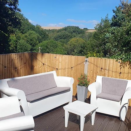 Bijou Coastal Apartment In Polperro With Hot Tub Onsite Parking Downhill Walk To Village ภายนอก รูปภาพ