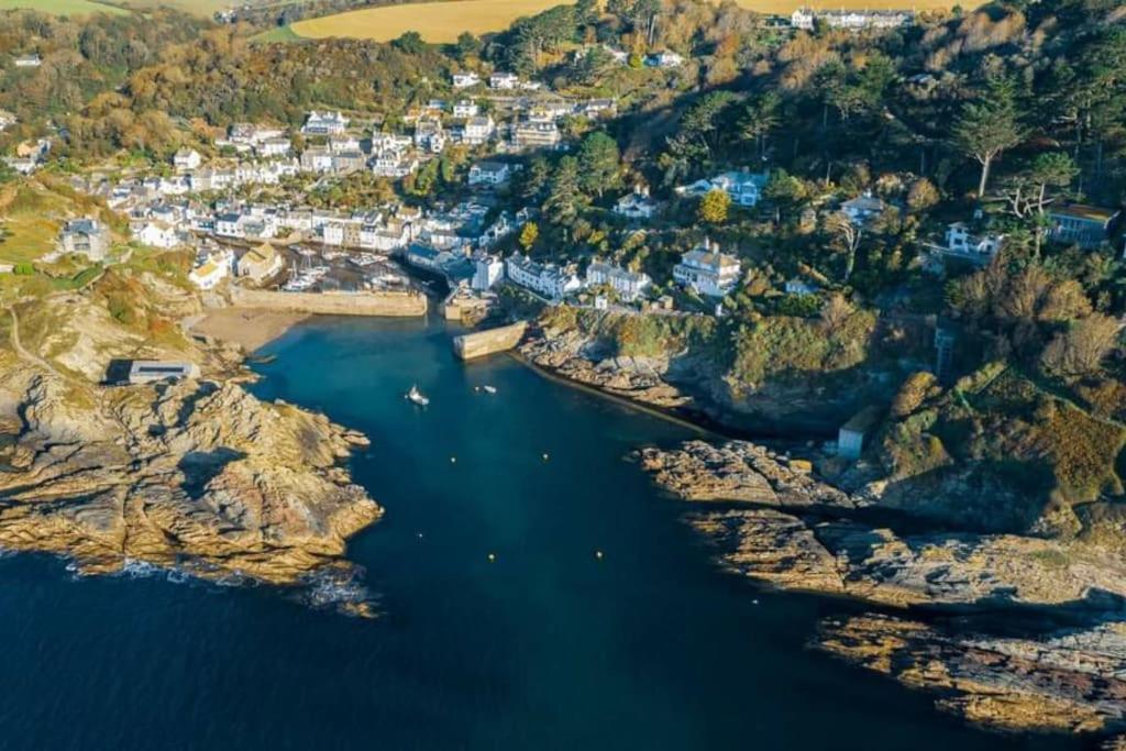 Bijou Coastal Apartment In Polperro With Hot Tub Onsite Parking Downhill Walk To Village ภายนอก รูปภาพ