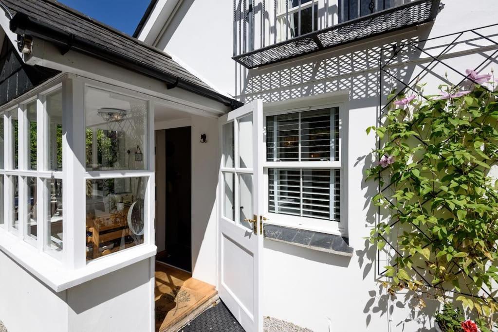Bijou Coastal Apartment In Polperro With Hot Tub Onsite Parking Downhill Walk To Village ภายนอก รูปภาพ
