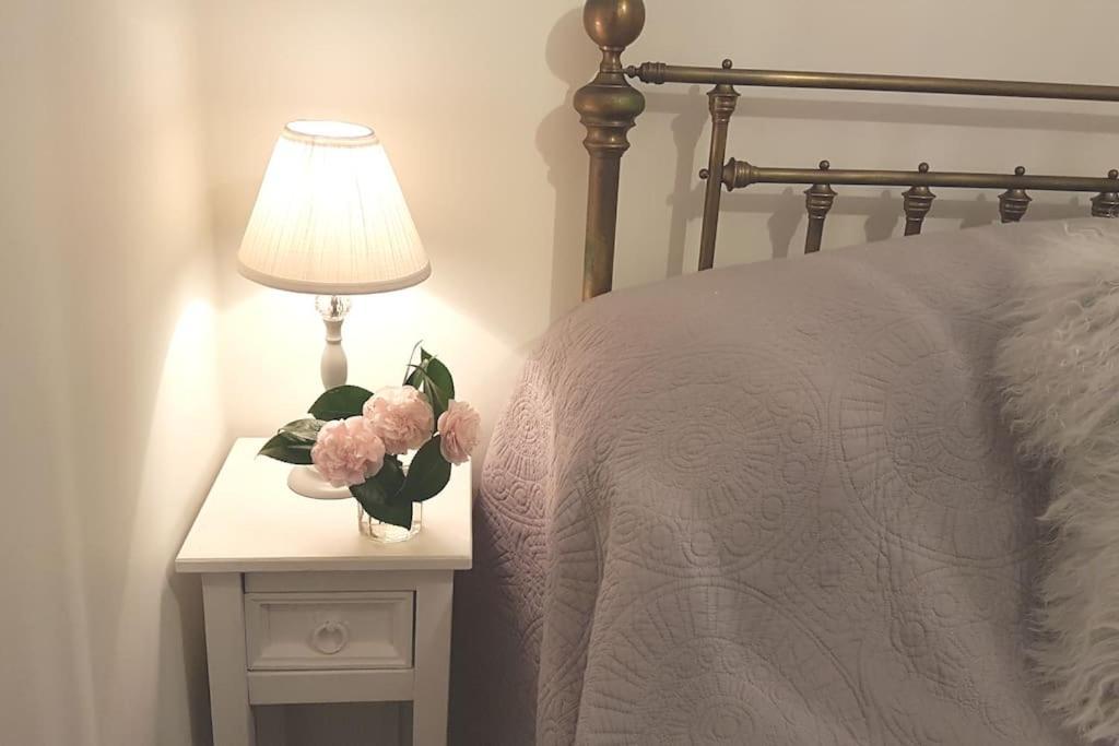 Bijou Coastal Apartment In Polperro With Hot Tub Onsite Parking Downhill Walk To Village ภายนอก รูปภาพ