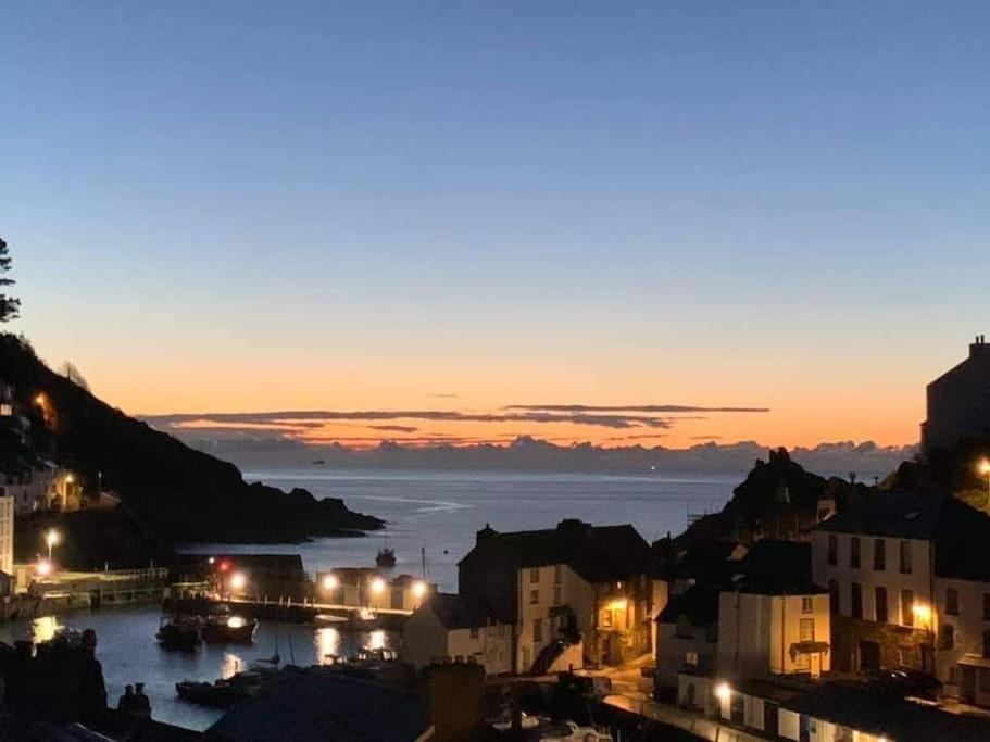Bijou Coastal Apartment In Polperro With Hot Tub Onsite Parking Downhill Walk To Village ภายนอก รูปภาพ