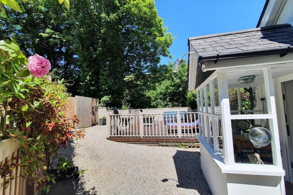 Bijou Coastal Apartment In Polperro With Hot Tub Onsite Parking Downhill Walk To Village ภายนอก รูปภาพ
