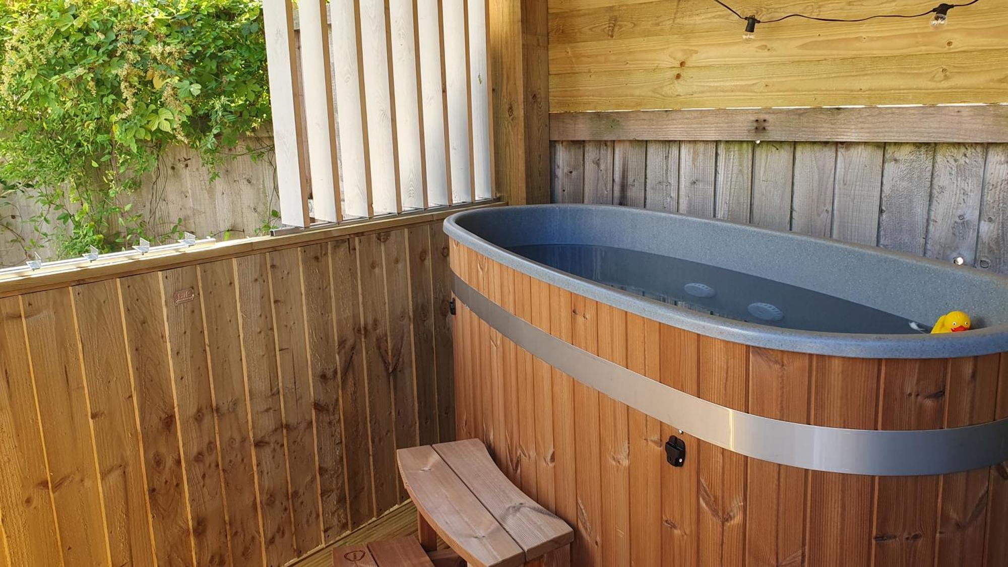 Bijou Coastal Apartment In Polperro With Hot Tub Onsite Parking Downhill Walk To Village ภายนอก รูปภาพ